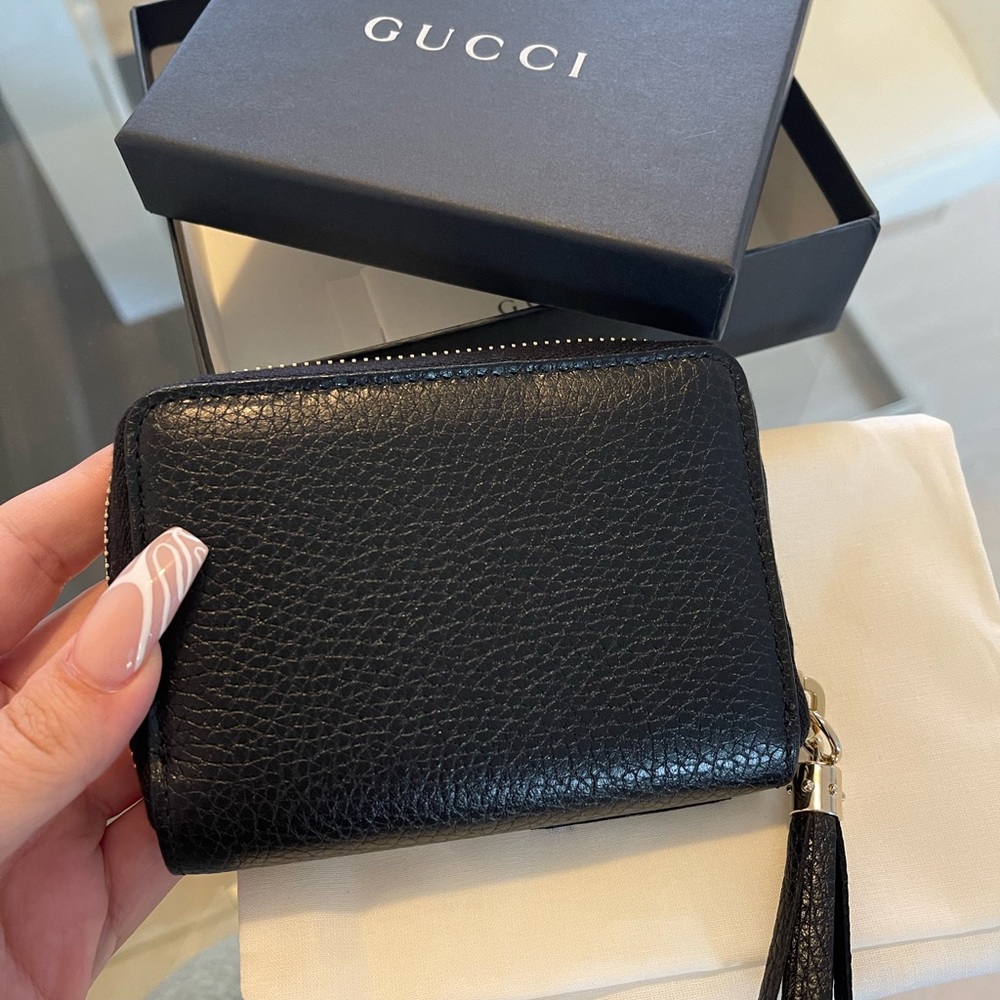 BRAND NEW black Gucci women’s zip wallet